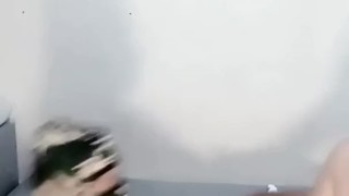 Enak Banget Sepongan Mami Cacha Ngentot Live