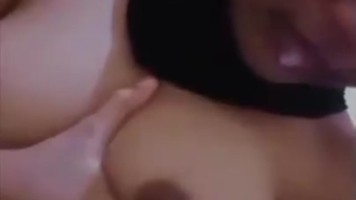 Jilbab Hitam Sange Pelintir Uting Desah