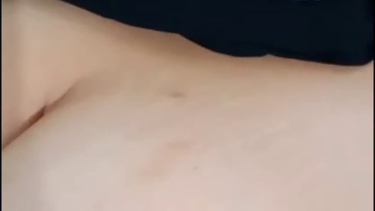 Jilbab Gendut Tampil Live