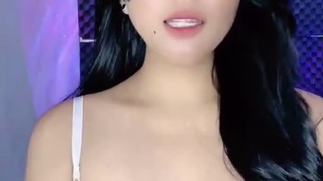 Semakin Besar Toketnya Bbykin Sini Nyusu Sayang HOT51